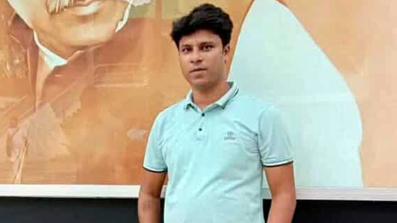 জুলাই বিপ্লব নিয়ে কটূক্তি করা সেই পুলিশ সদস্য বরখাস্ত